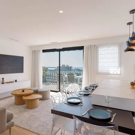 Horizon Penthouse D'exception Avec Vue A アパート カンヌ